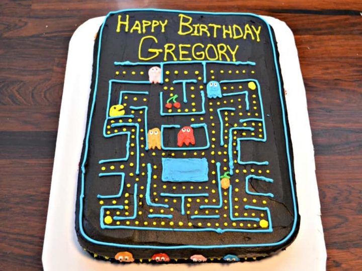 Pac-Man Cake - Hezzi-D's Books and Cooks